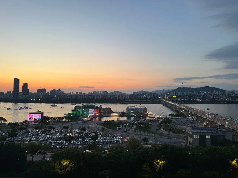 원베일리 인바이트 스카이9 카페