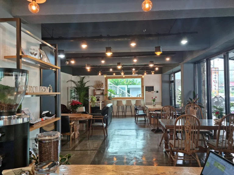 설렘 Cafe