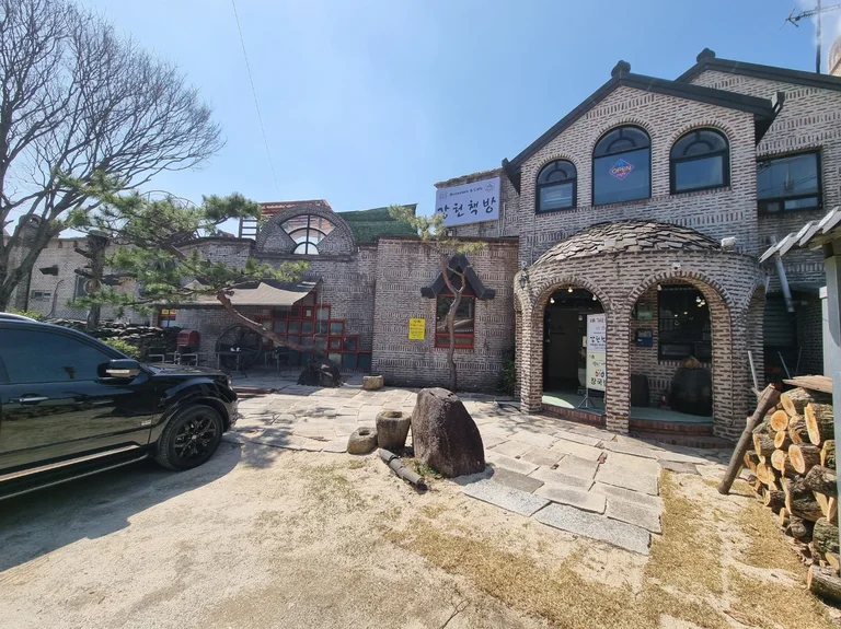 카페 강천책방