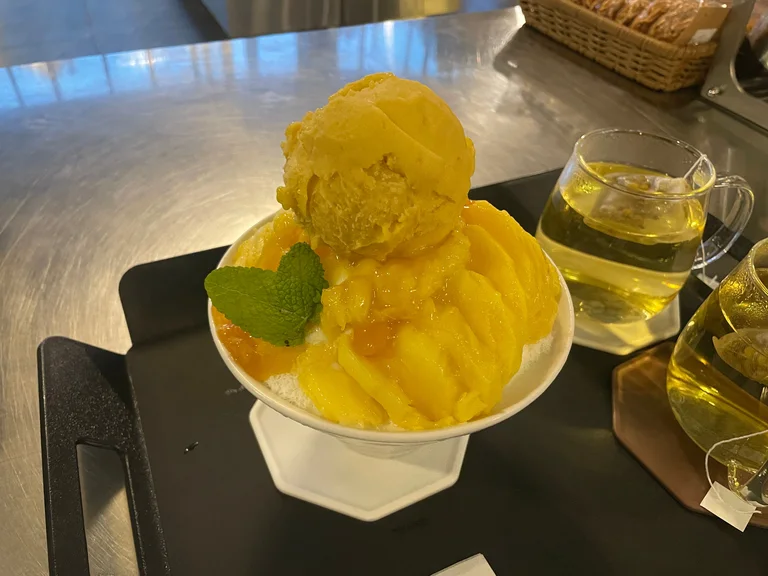 어시스트 cafe & restaurant