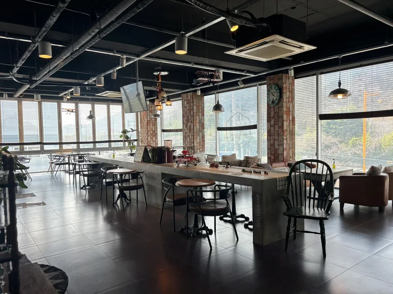 JJ165 로스터스