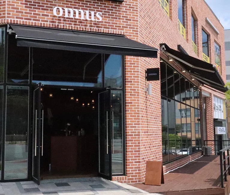 omnus