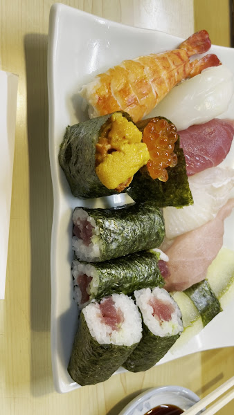 Maruhachi Sushi Ekimae 3