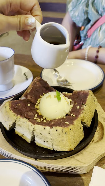 CAFE NEW POPPY 3