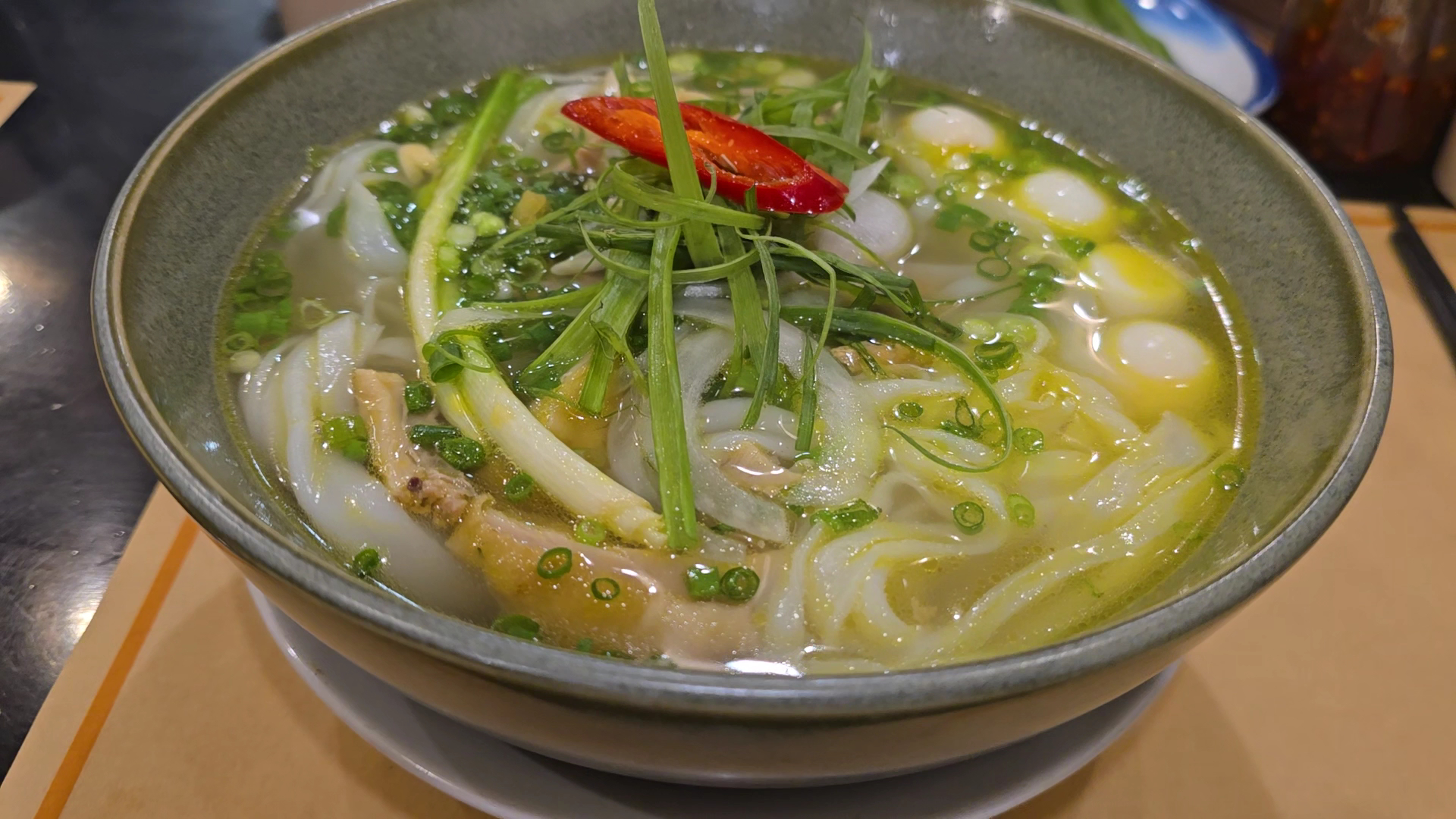 Cô Ba Phở bò 2