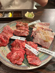 炭火焼肉ホルモン はちすけ 広島本店 사진 3