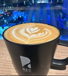 REC COFFEE Hakata Marui Shop 8