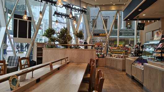 TULLY'S COFFEE & TEA Hiroshima Hondori Shop 5