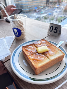 REC COFFEE Hakata Marui Shop 10