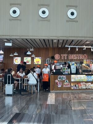 TT BISTRO Tan Son Nhat