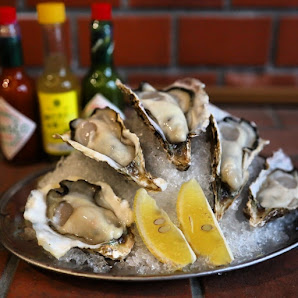 STEAM Oyster Pub 5