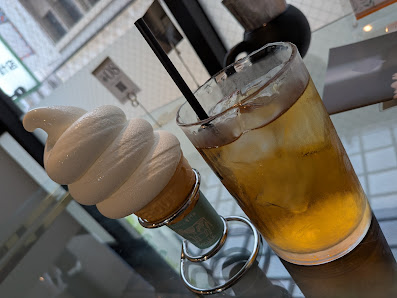 MILK Fresh Cream Cafe 사진 3