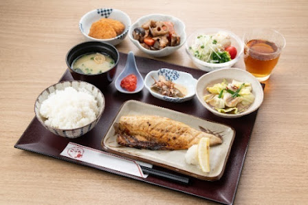비아인 하카타구치에키마에 6