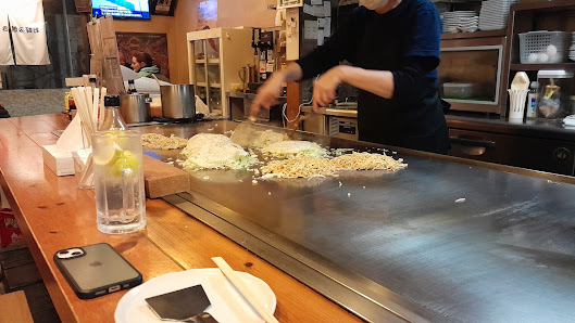 Okonomiyaki Hanachan 4