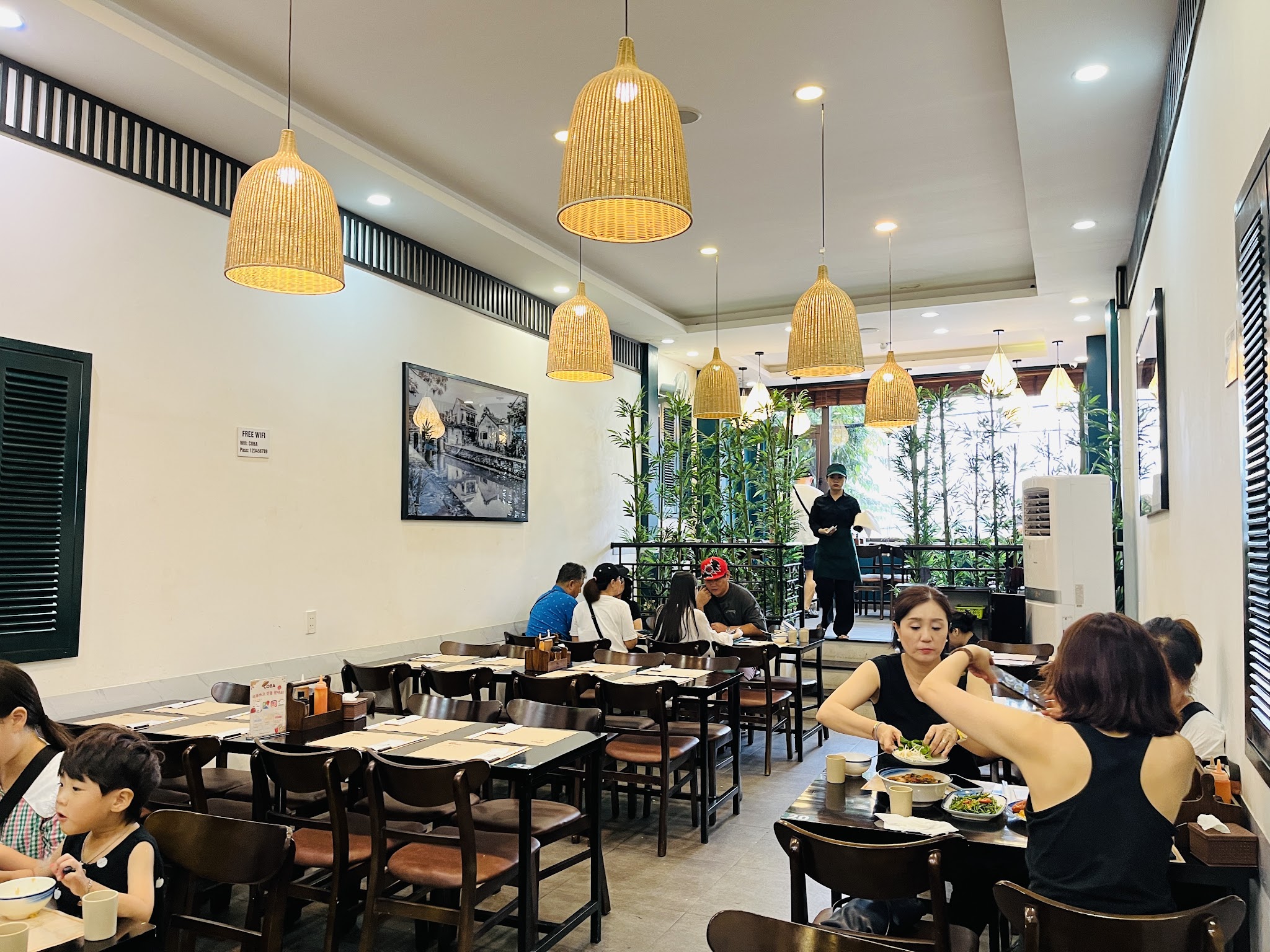 Cô Ba Phở bò 5