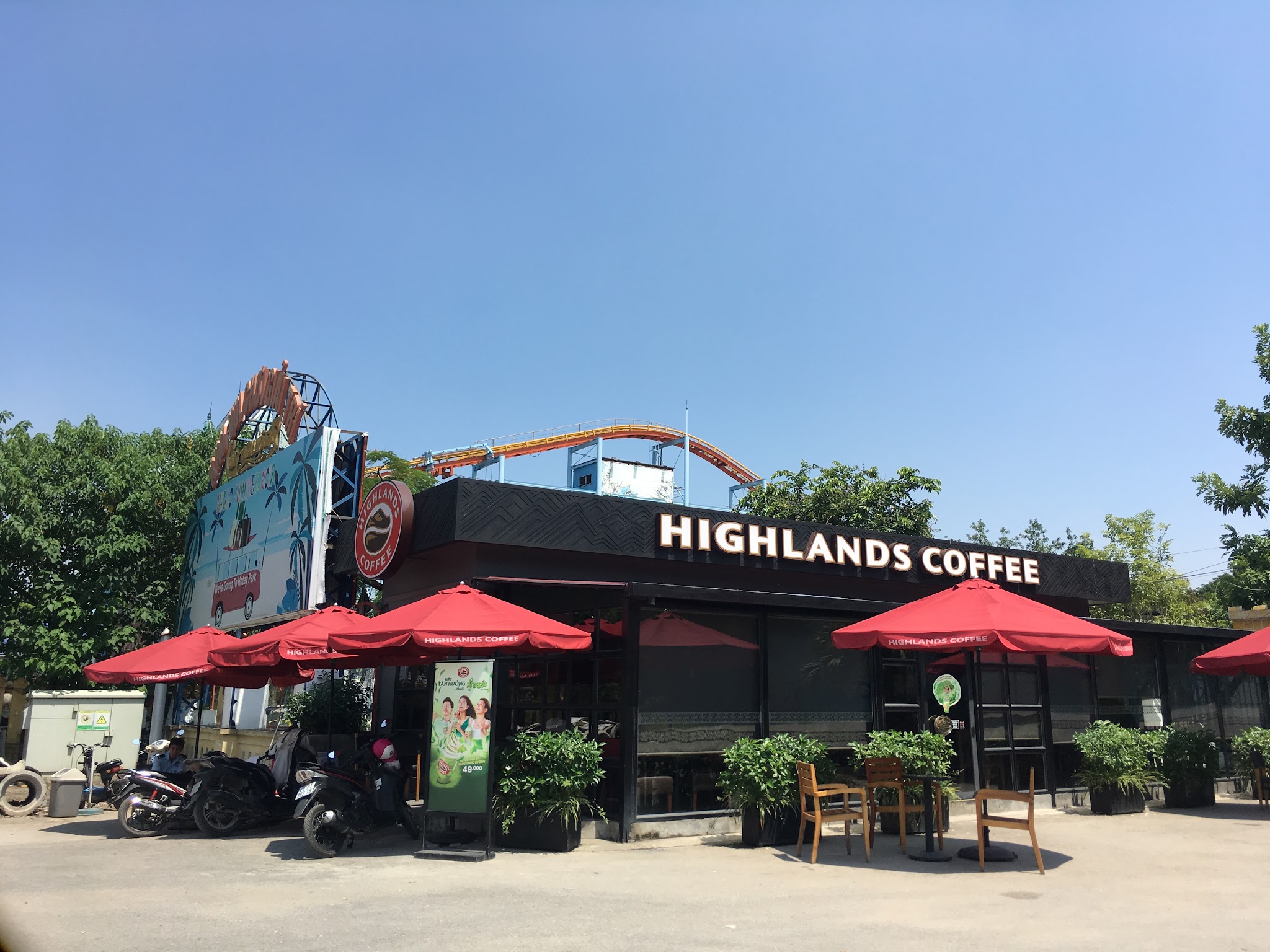 Highlands Coffee Nhật Chiêu