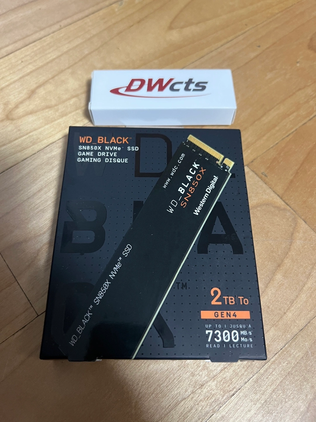 WD Black SN850X 2TB 미개봉 + 히트싱크 판매