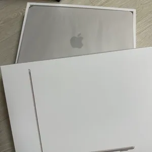 맥북 에어 M2 13인치 16GB ,256ssd 스타라이트