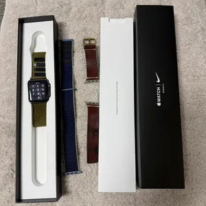 애플워치 Series 3 42mm + 추가 밴드