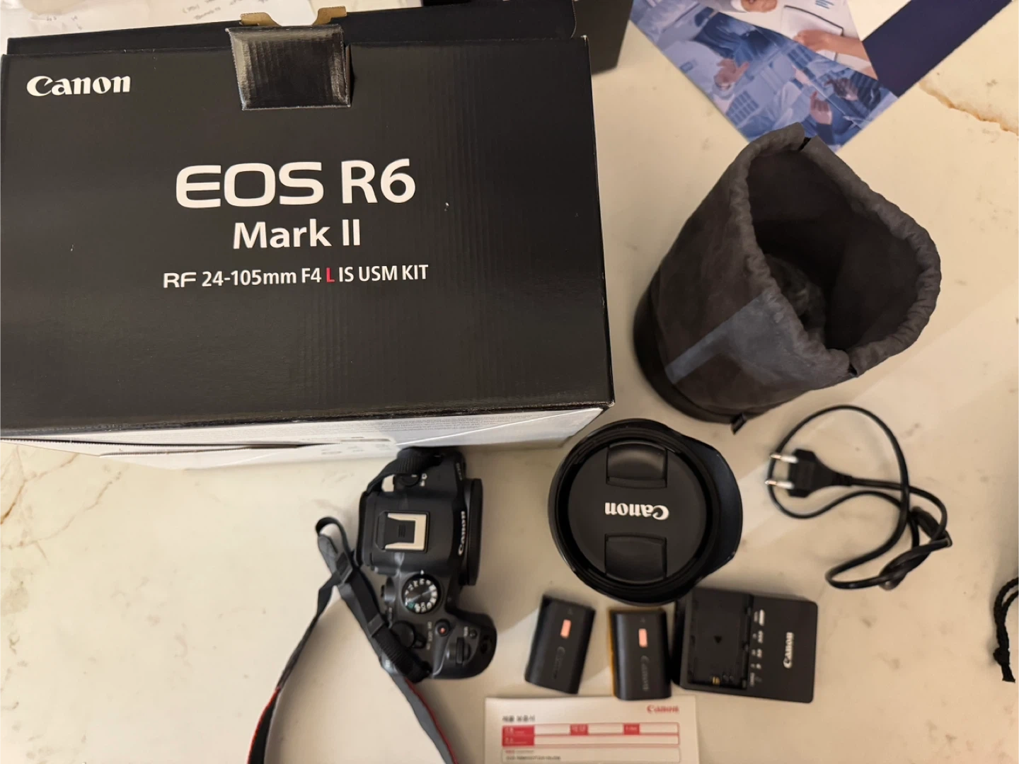 캐논 EOS R6 Mark II, 24-105 세트 상품, rf 85mm f1.2, 호르벤누스 제습함 판매합니다.