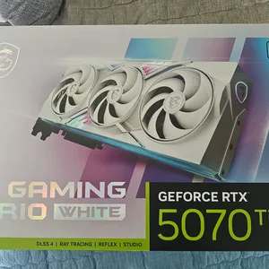 MSI RTX 5070 Ti 게이밍 트리오 화이트
