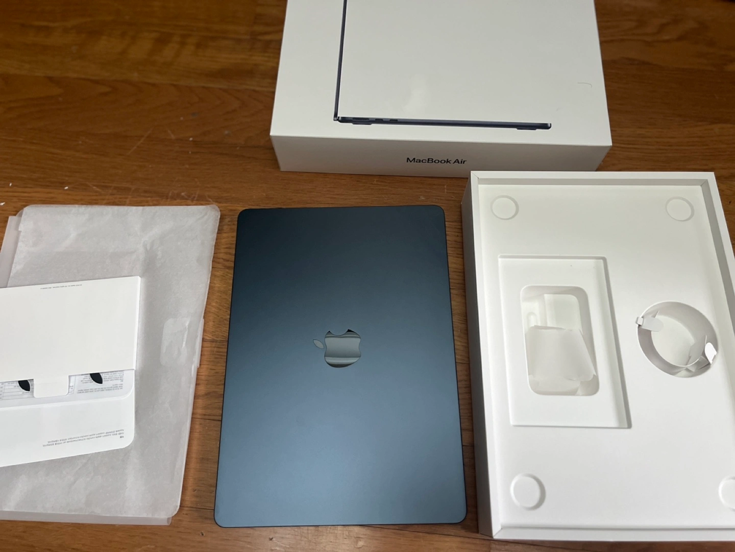 맥북에어 M2 GPU 10코어,16램, 미드나잇 13인치