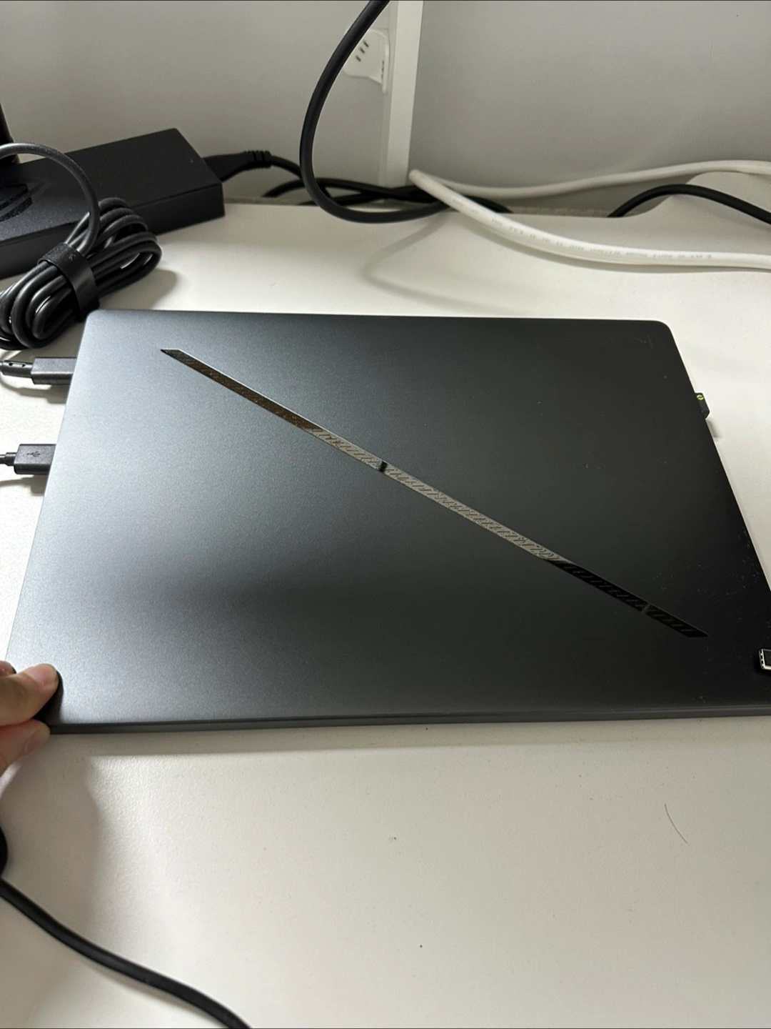 2024 ASUS ROG 제피러스 G14 게이밍 노트북 RTX4060. 4년 보험. 풀박스. 1년미만