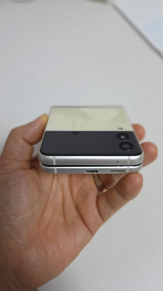 갤럭시 Z 플립3 5G 팝니다!