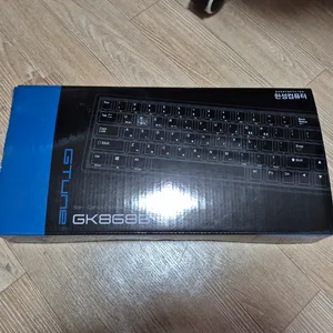 사용감 많은 한성컴퓨터 GTUNE GK868B 키보드 팝니다