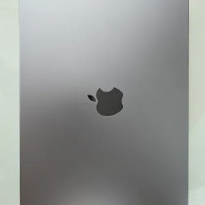 Macbook Pro 14 (M3, 8GB)