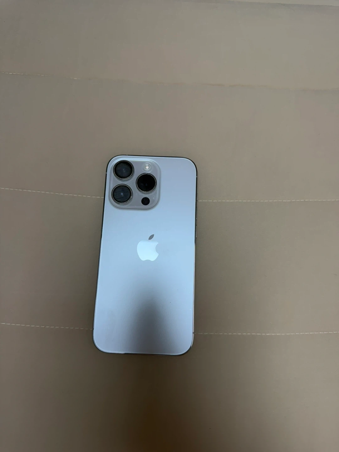 아이폰14프로 256GB 실버 팝니다.