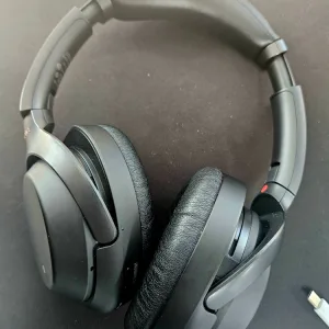 소니 노이즈캔슬링 WH-1000XM3 헤드셋 팝니다