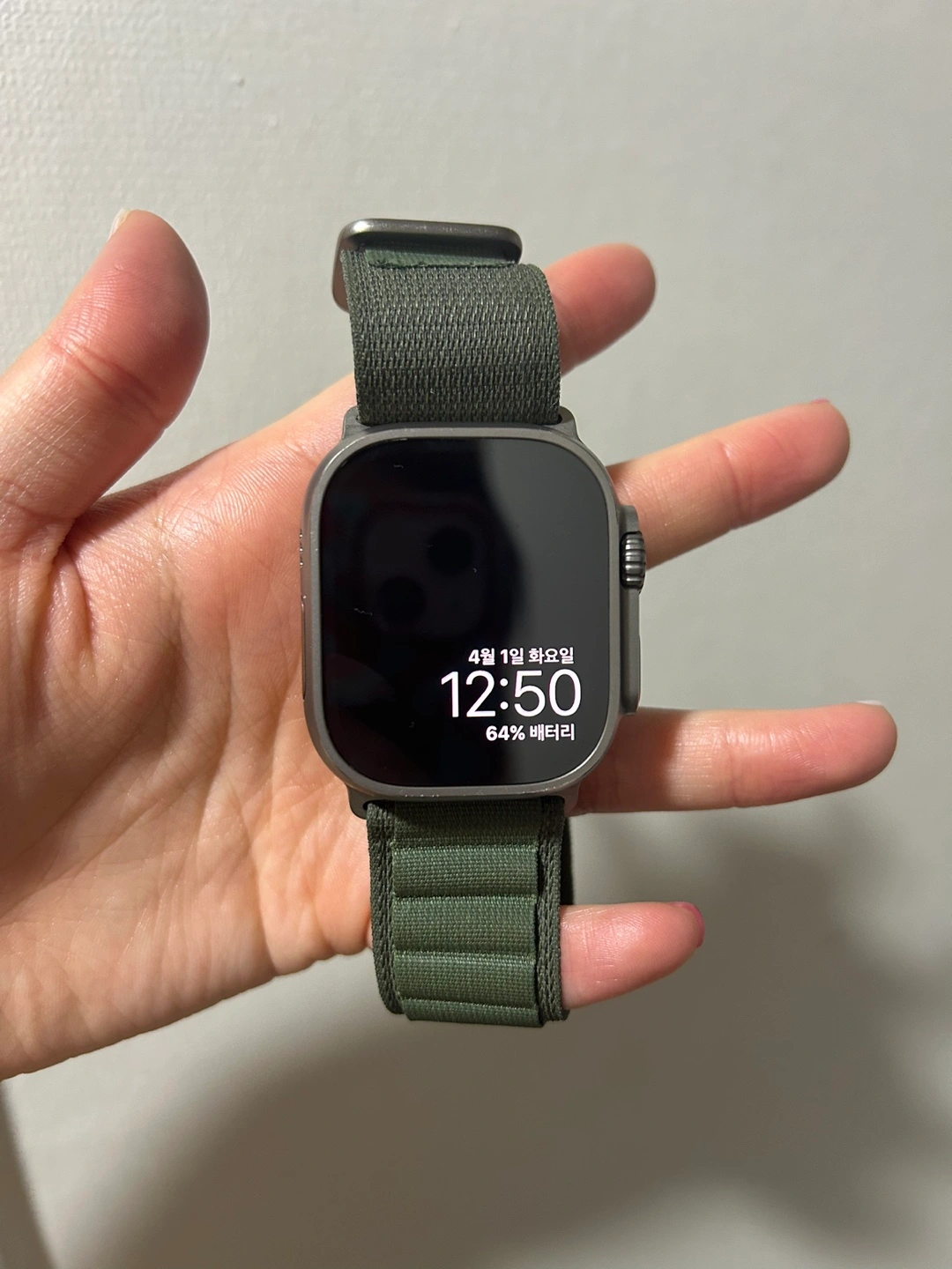 애플워치 울트라2 티타늄 49mm 셀룰러 팝니다