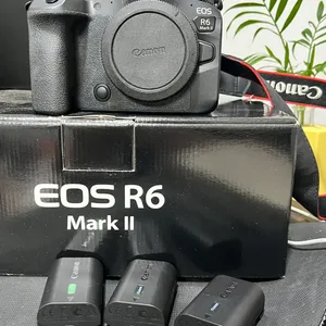 캐논 EOS R6 Mark II 풀박스 (정품 배터리 3개)