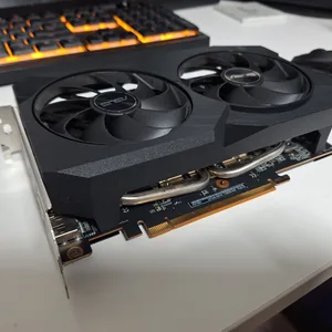 ASUS RX7600 그래픽 카드 팝니다.