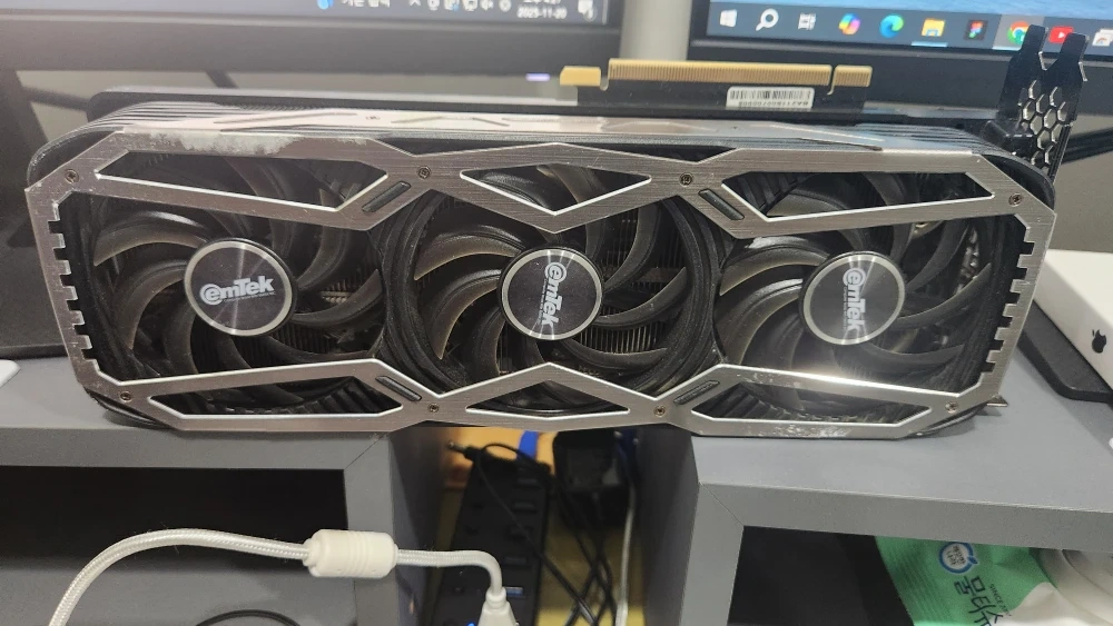 이엠텍 RTX 3070 그래픽 카드