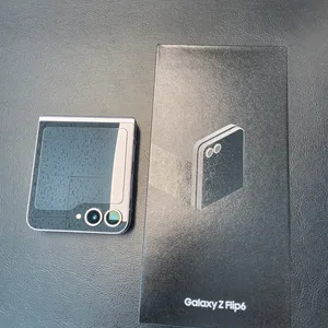갤럭시 Z플립6 256기가 실버쉐도우