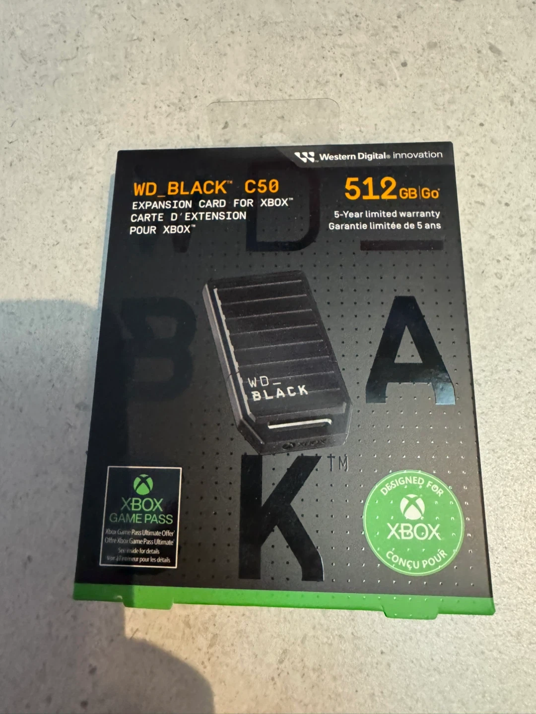 XBOX 시리즈 X,S용 WD BLACK 스토리지 확장카드 512GB 미개봉 새제품 팝니다.
