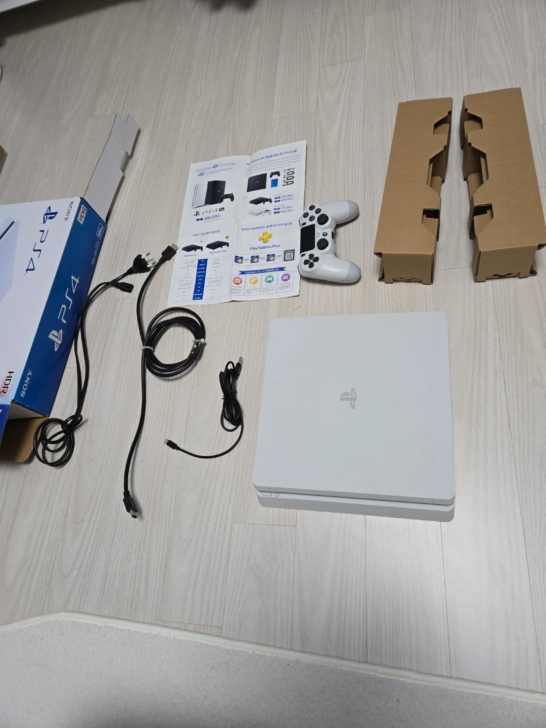 PS4 슬림 화이트