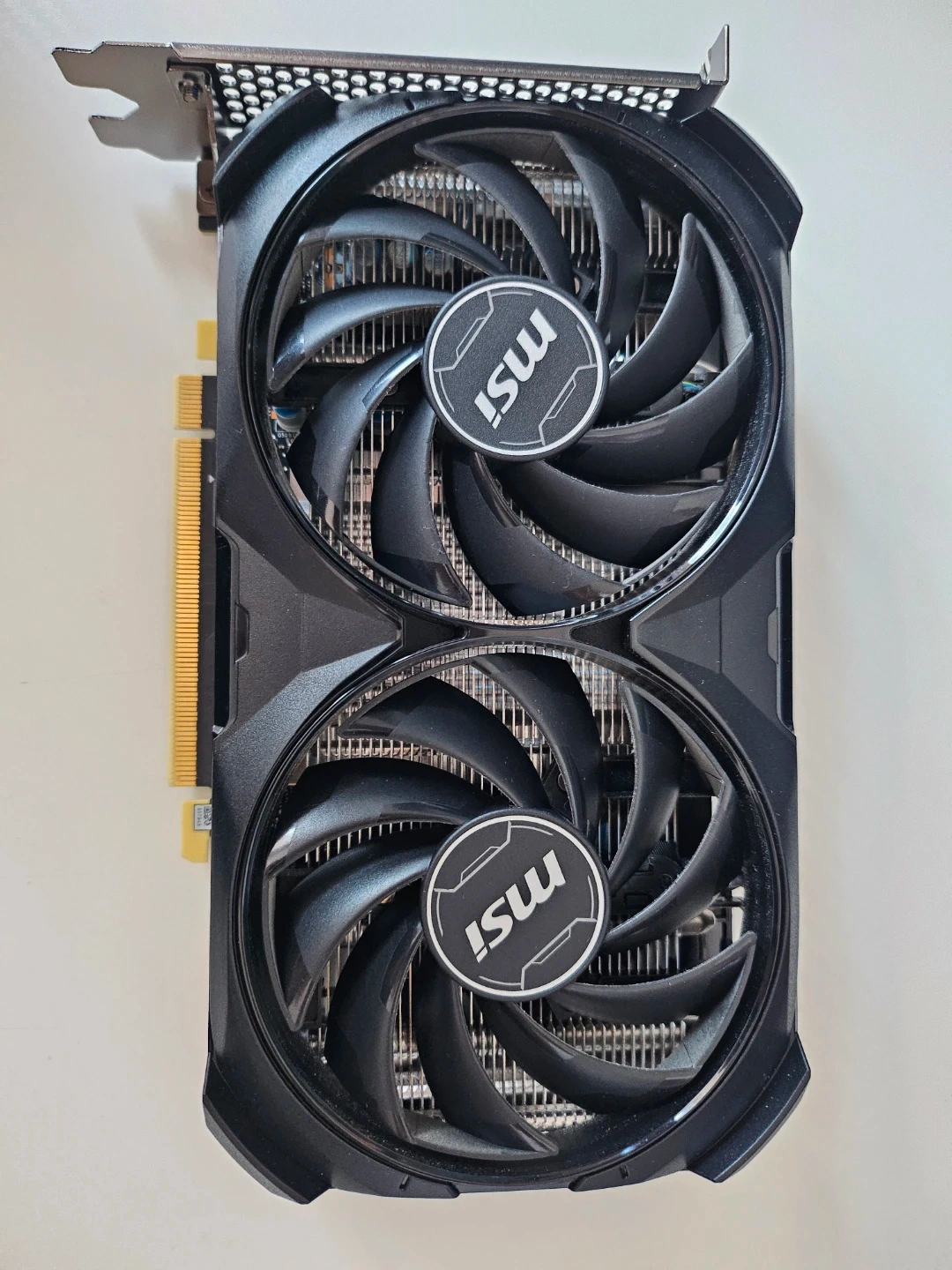 MSI RTX 4060ti 벤투스 2X 블랙 8G OC 중고 팝니다.