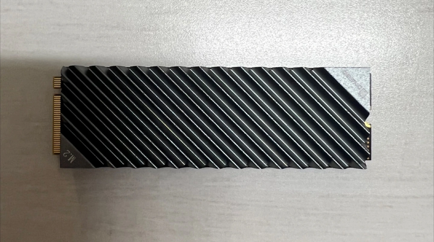 WD Black SN850X 2TB 방열판부착