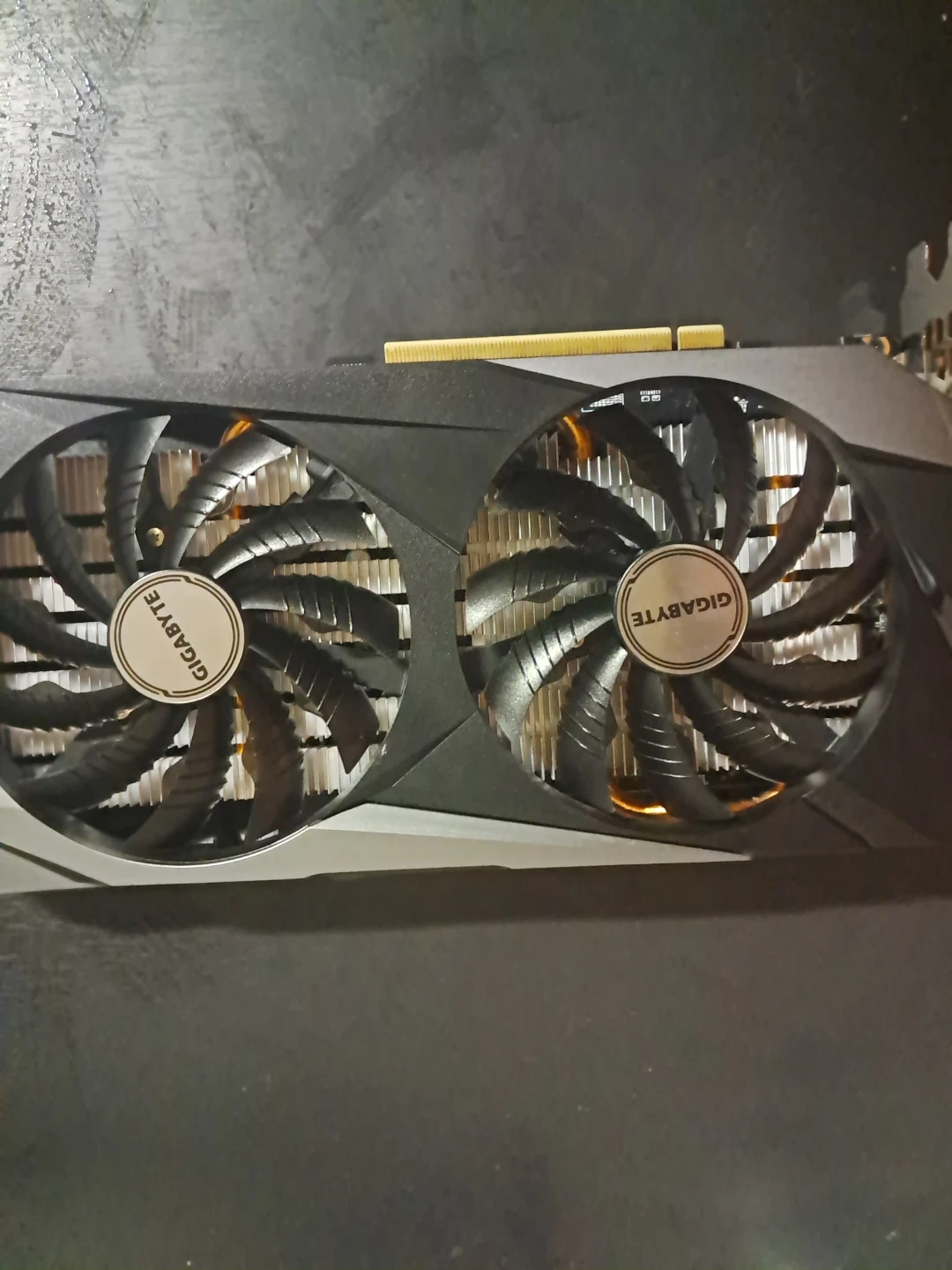 RTX 3050 8gb 기가바이트