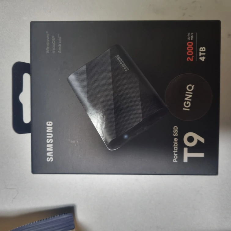 삼성 Portable SSD T9 4TB
