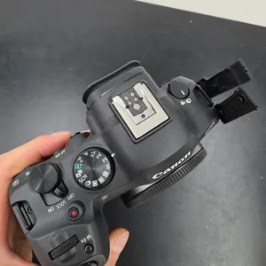 캐논 EOS R6 Mark II 풀프레임 미러리스 카메라