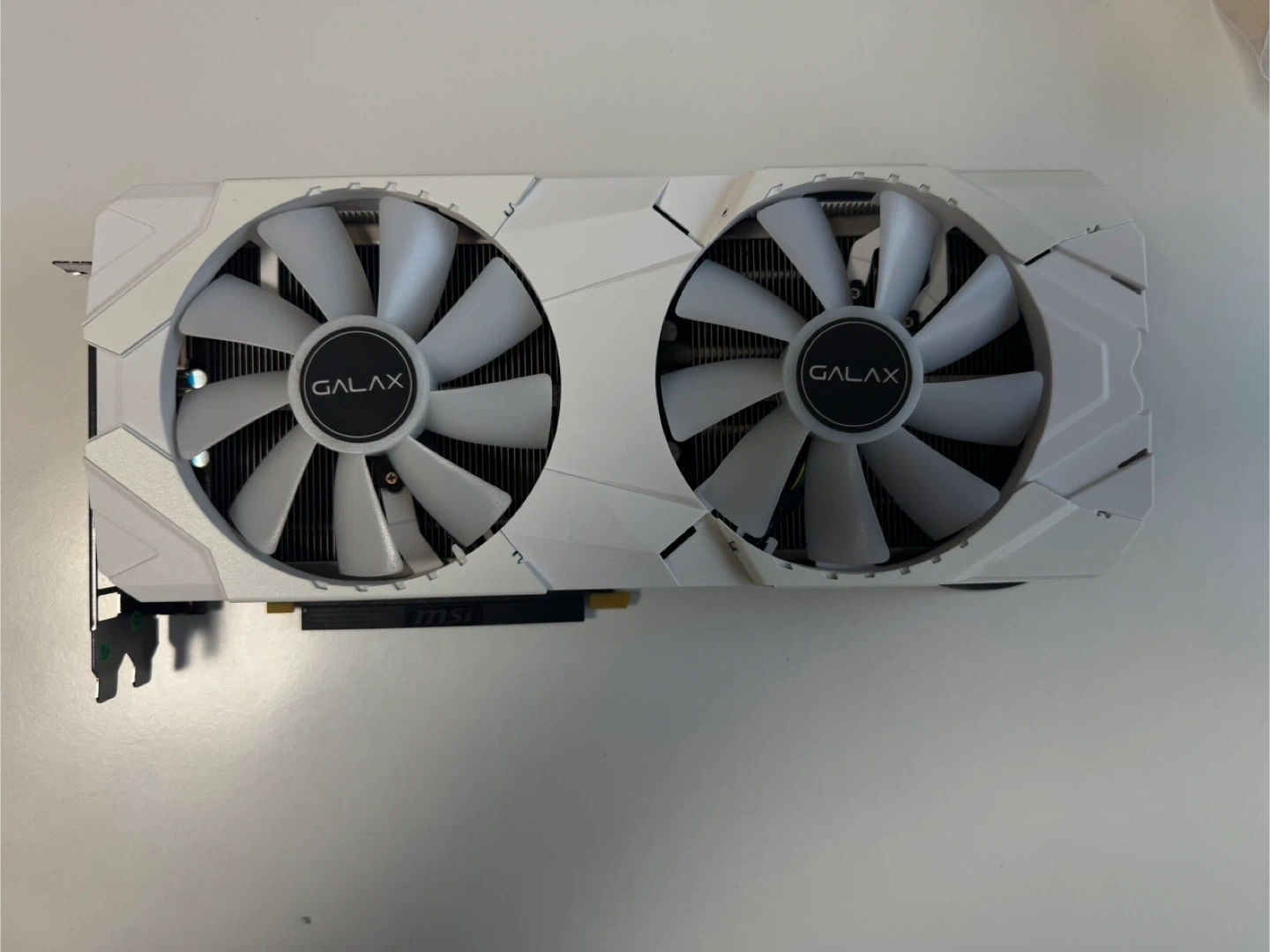 GALAX RTX 2070 Super EX White 그래픽카드 판매합니다