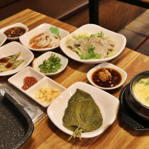 양곱창식당 양곱창 3인분 45,000원상당 or 곱창전골 35,000원 — [부산/동래] 양곱창식당 양곱창 3인분 45,000원상당 or 곱창전골 35,000원 중 택 1