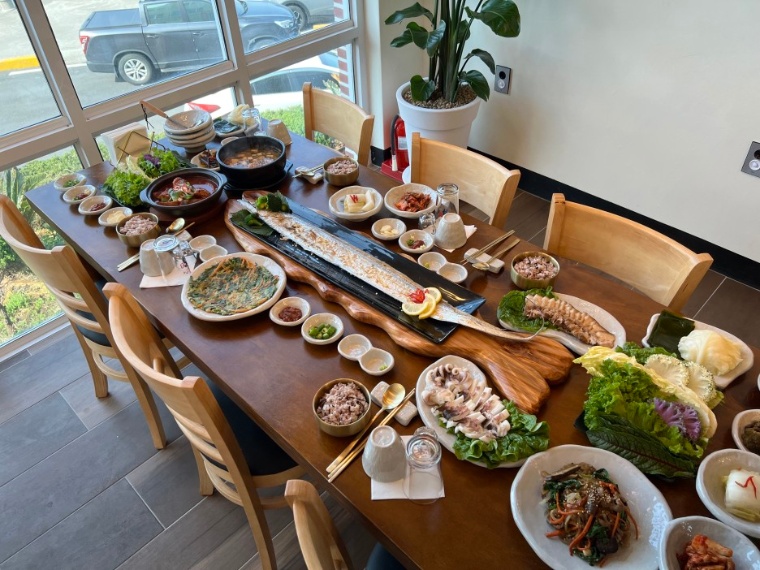 제주베이 통갈치구이&갈치조림 한상 2인(8만8천원 상당) — [제주/제주시]제주베이 통갈치구이&갈치조림 한상 2인(8만8천원 상당)