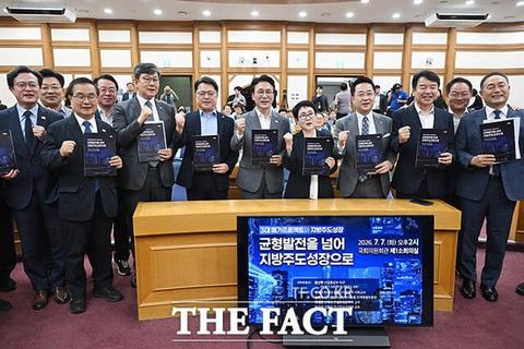 김민석은 당대표에 대선후보까지 그냥가겠네요