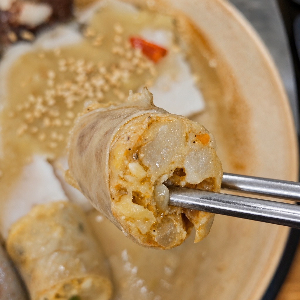 內餡紮實的血腸與大蒜白切肉套餐