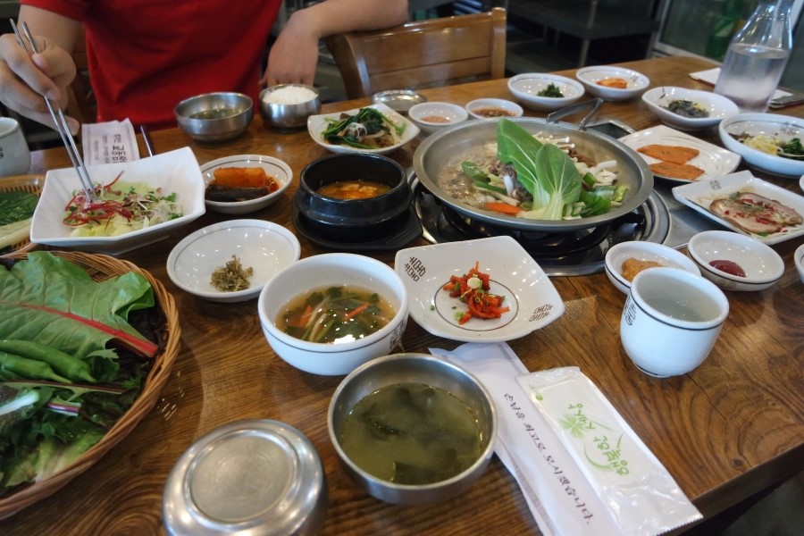 경주 쌈밥 상차림